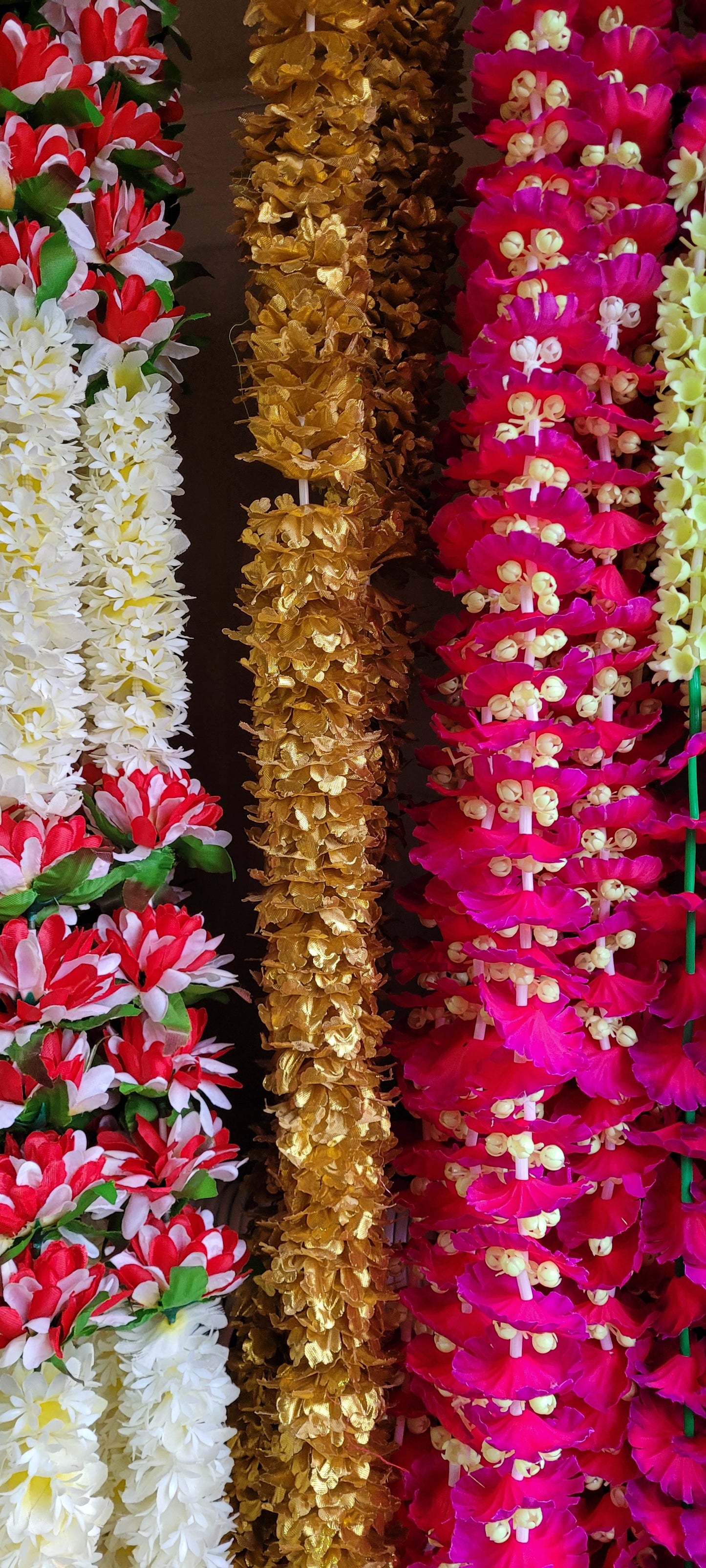 Golden floral strings 7 feet long