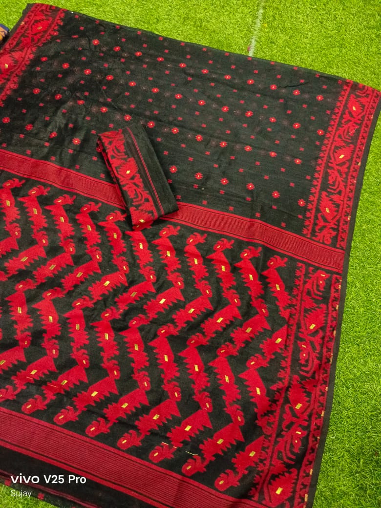 Dhakai Jamdani Saree