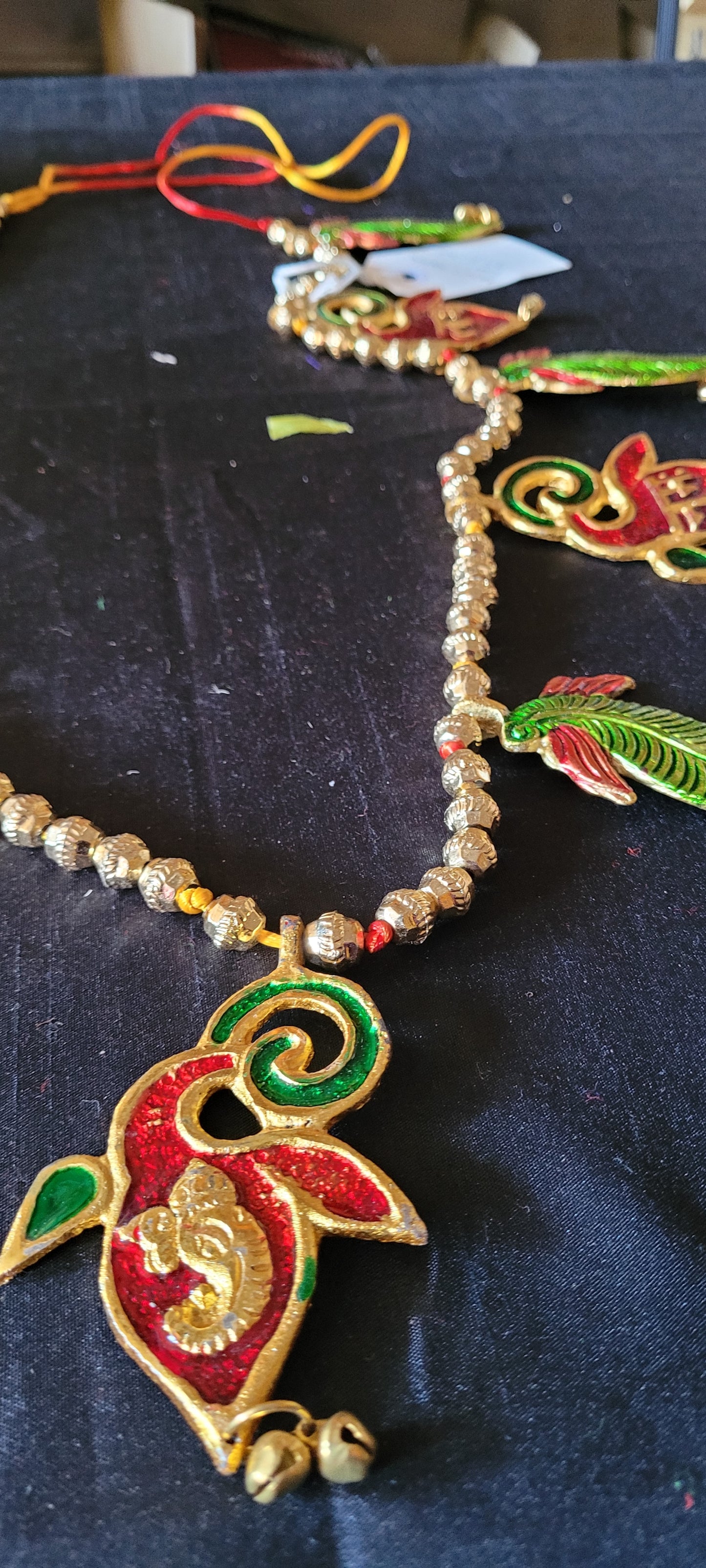 Metal coloured torans