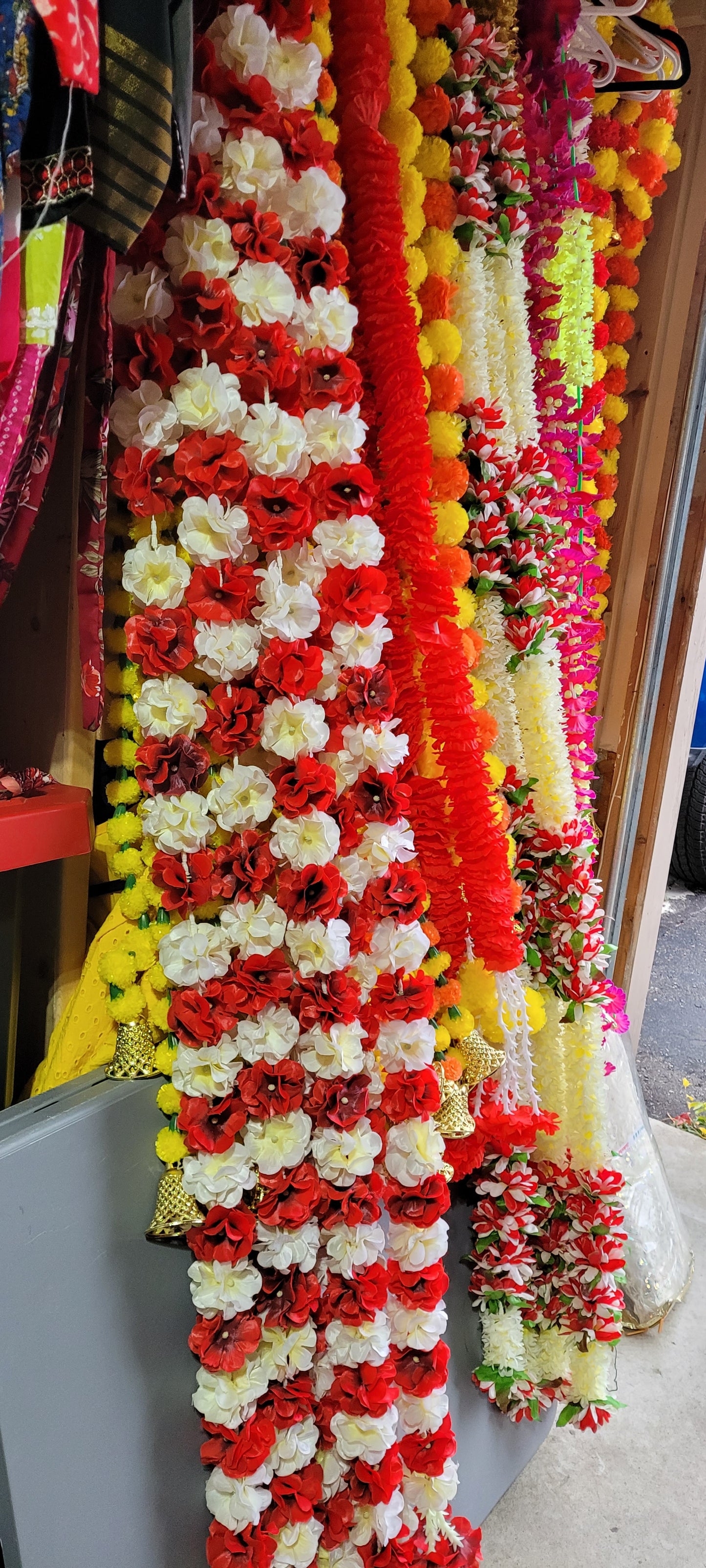 10 feet long flower strings