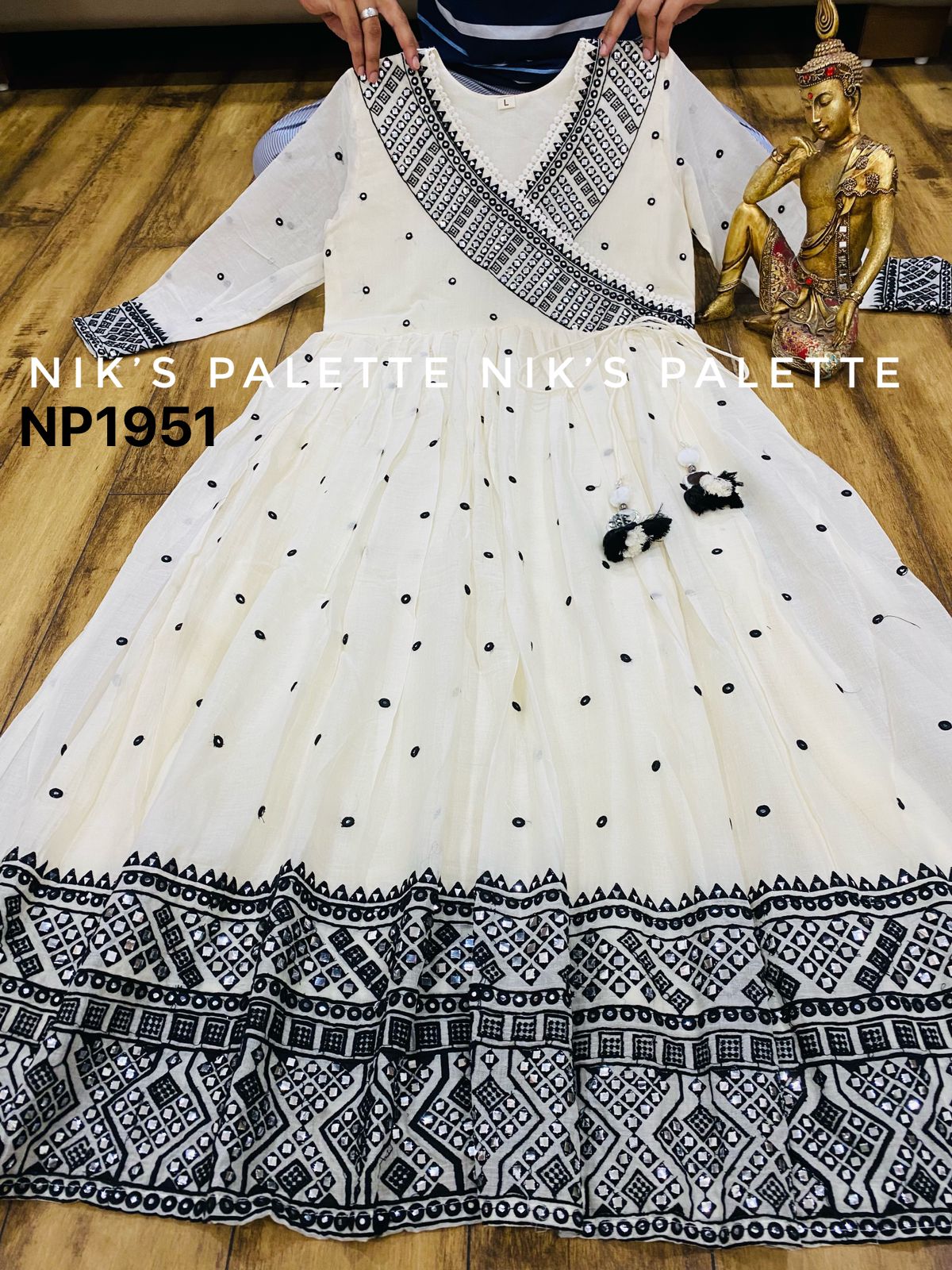 Black and white anarkali 2 piece suit
