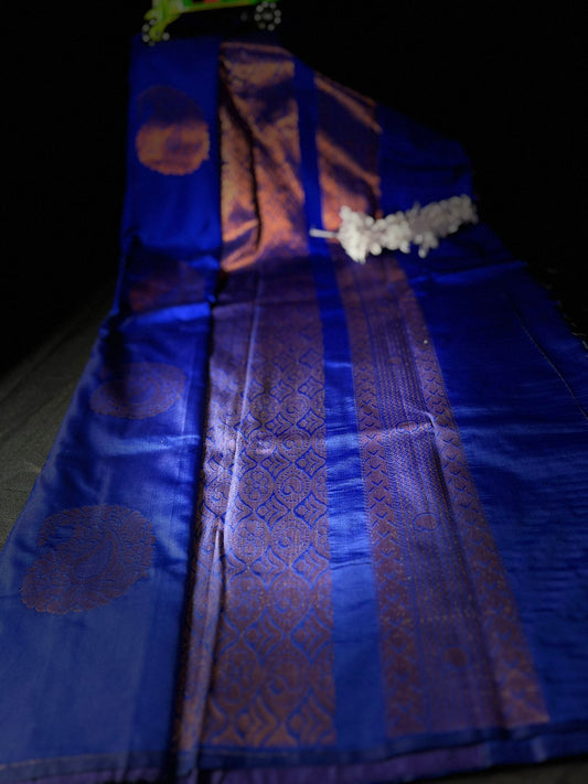 Dual tone double wrap soft silk saree
