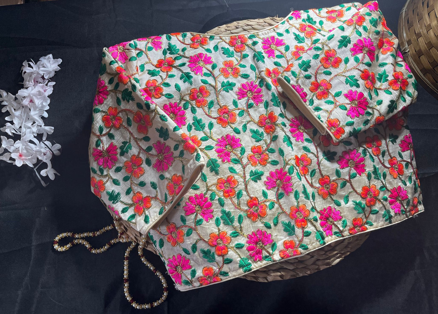 Heavy embroidery blouse