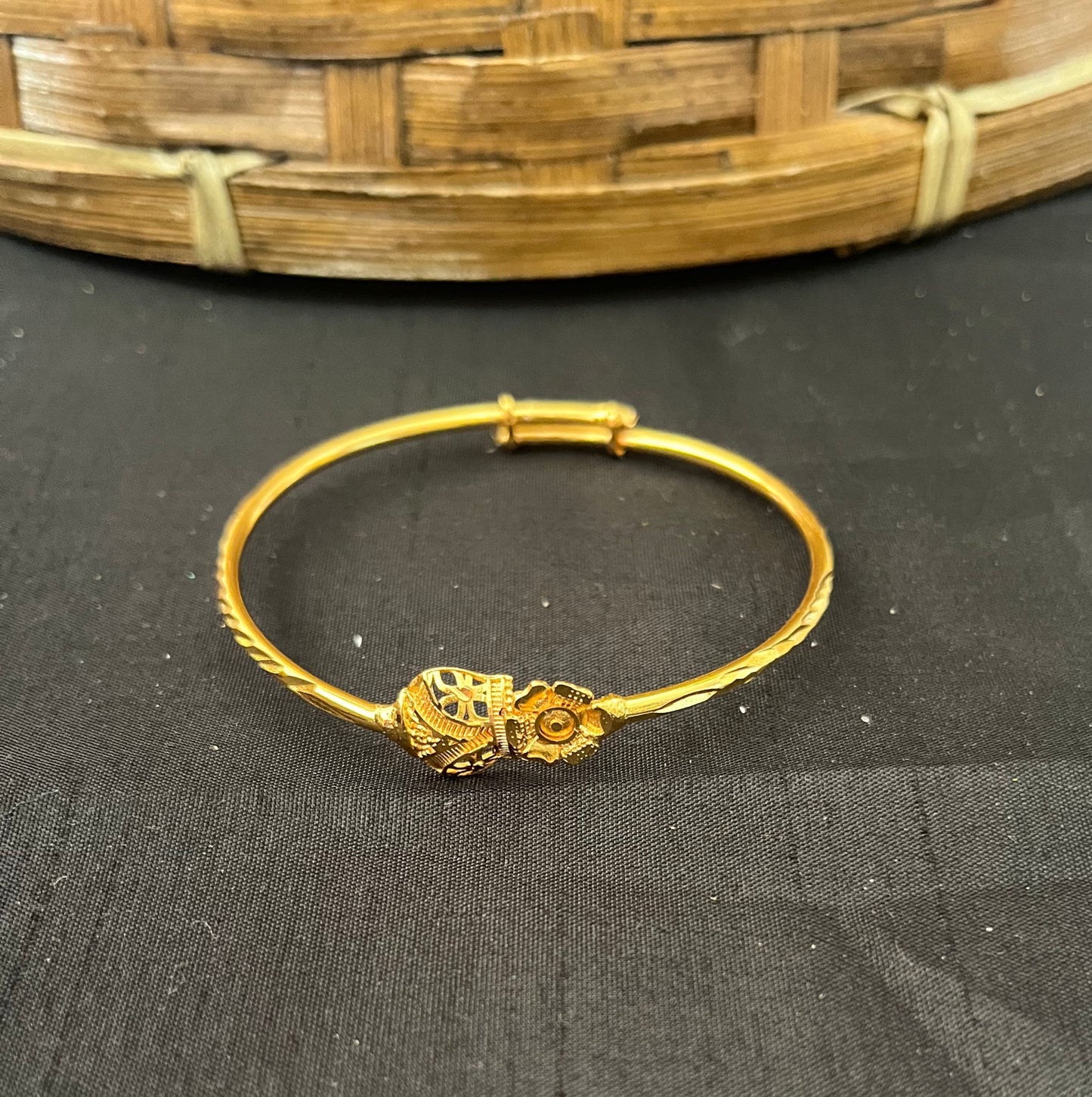 High polish bracelet