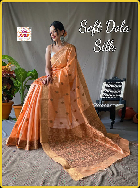 Dola silk saree with golden zari border