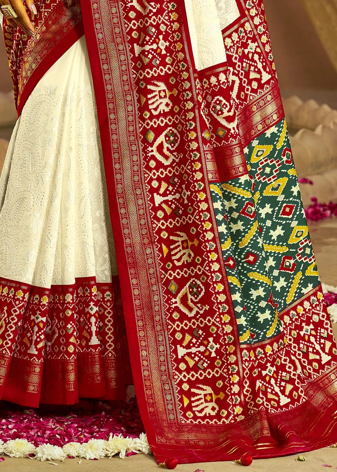 Lucknowi with patola border saree